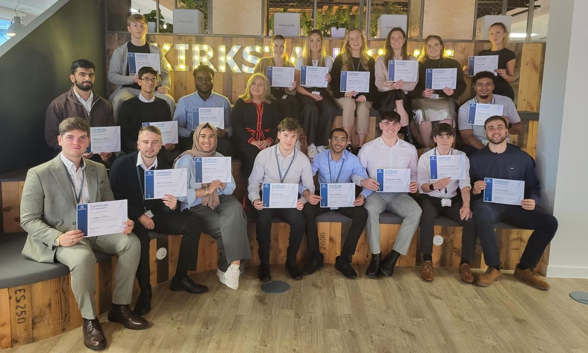 Tetra Tech Graduates got together at our Leeds head office to celebrate completing their 2-year apprentice and graduate schemes.
