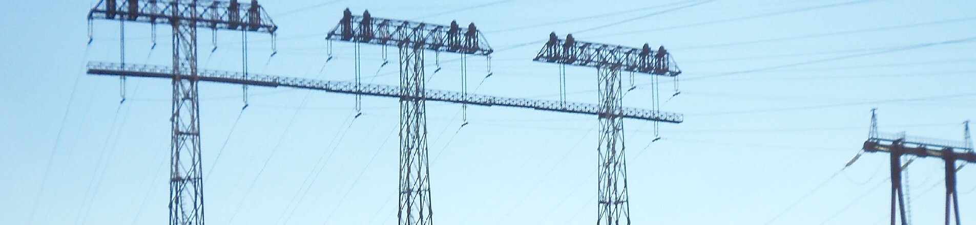 UK Power Networks hires 13 new graduates UK Power Networks hires 13 new graduates